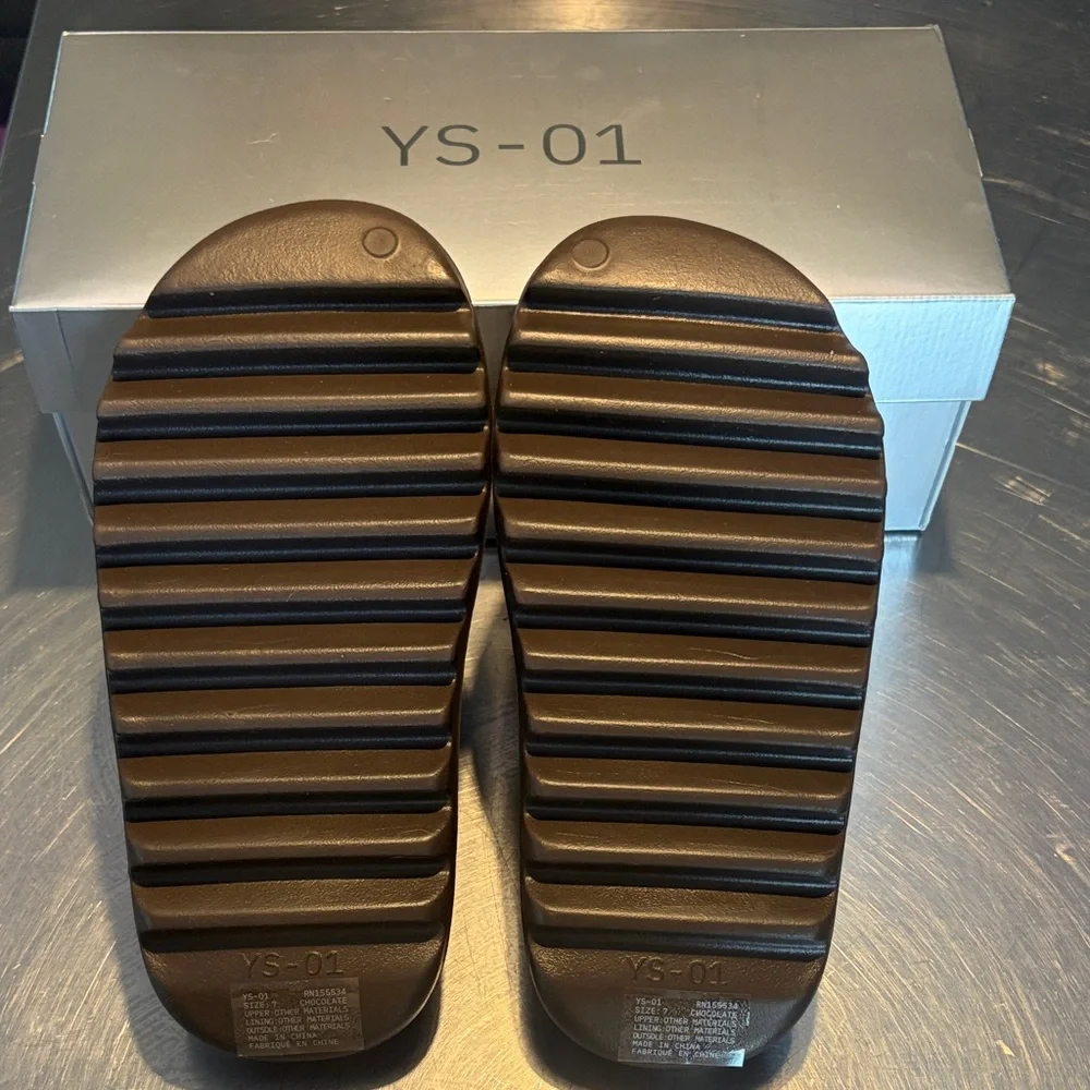 YZY YS-01